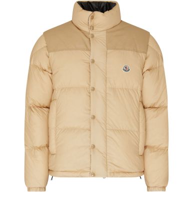 Moncler Verone 双面羽绒服<br />       9折 $2286（约16458元）