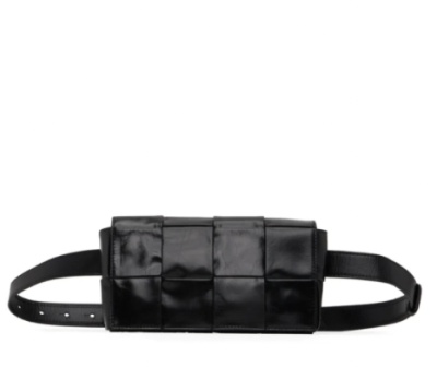 BOTTEGA VENETA Cassette 黑色腰包<br />       $1296（约9490.35元）