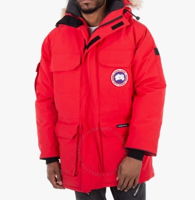 Canada Goose Expedition Parka 连帽夹克<br />       6折 $1258（约9068.29元）