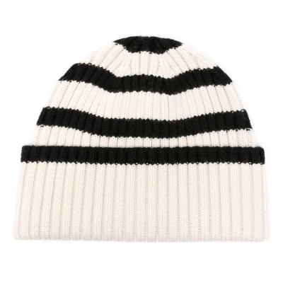 TOTEME Signature Stripe 针织帽<br />       4折 HK$680（约623.42元）