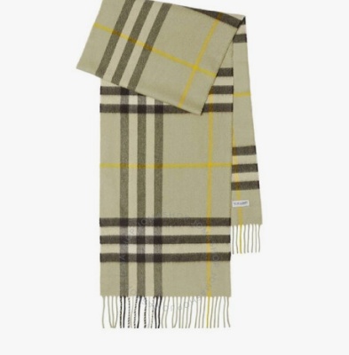 Burberry 格纹羊绒围巾<br />       5.1折 $298（约2139.49元）