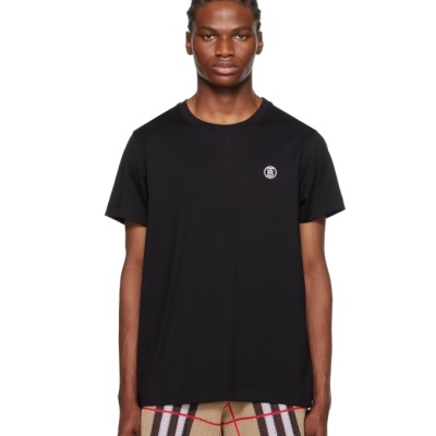 Burberry 黑色logo T恤<br />       3折 $144（约1035.22元）