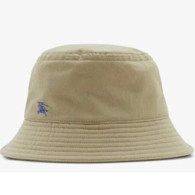 Burberry 战马标渔夫帽<br />       2.1折 $99（约712.16元）