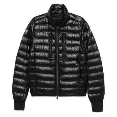 港站定价优势 6码好价！Moncler Hers 黑色羽绒服<br />       9折 HK$4999.5（约4579.54元）