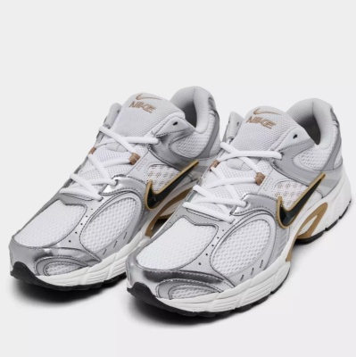 Nike 耐克 V5 RNR 运动鞋<br />       6.1折 $55（约392.63元）