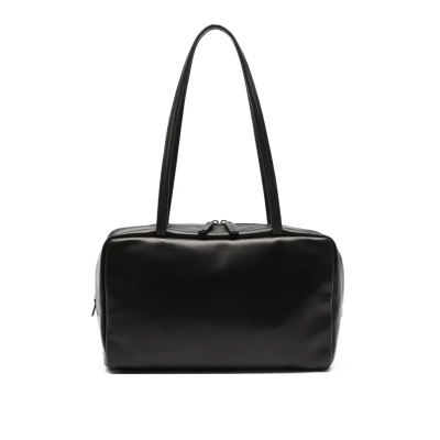 澳门站定价优势！THE ROW Astra 保龄球托特包<br />       HK$20648（约18963.12元）