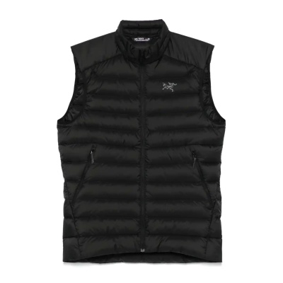 S码有货！Arc'teryx 始祖鸟 logo刺绣填充马甲<br />       7.5折 ¥2488