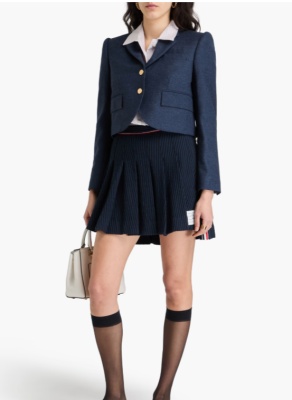 THOM BROWNE 短款羊毛法兰绒西装外套<br />&nbsp;&nbsp;&nbsp;&nbsp;&nbsp;&nbsp;&nbsp;2.5折&nbsp;$725（约5135.25元）