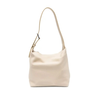 The Row Isa 扣环开合皮质单肩包<br />&nbsp;&nbsp;&nbsp;&nbsp;&nbsp;&nbsp;&nbsp;¥21886