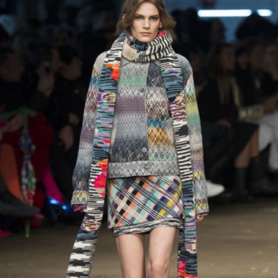 THE OUTNET 美站：Missoni 限时奢享季 亮片装饰罗纹针织开衫$986<br />&nbsp;&nbsp;&nbsp;&nbsp;&nbsp;&nbsp;&nbsp;低至3.5折