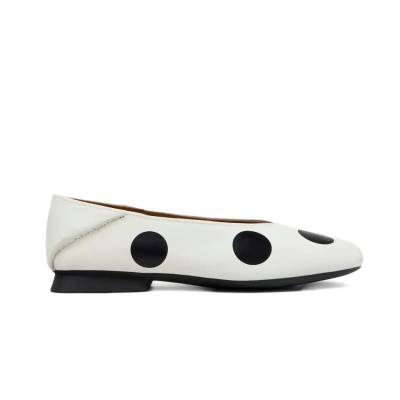 Camper Casi Myra 波点芭蕾平底鞋<br />&nbsp;&nbsp;&nbsp;&nbsp;&nbsp;&nbsp;&nbsp;9折&nbsp;¥1101.6