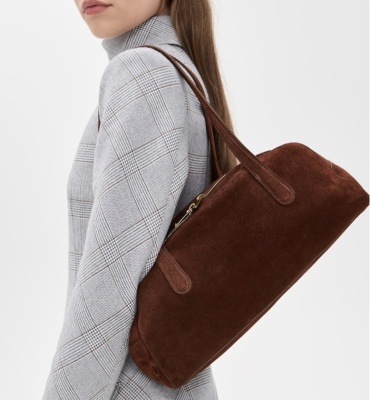 Mansur Gavriel Helios 麂皮腋下包<br />&nbsp;&nbsp;&nbsp;&nbsp;&nbsp;&nbsp;&nbsp;4.2折&nbsp;$333.9（约2322.88元）