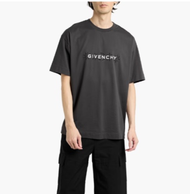 Givenchy 印花棉质平纹针织T恤<br />&nbsp;&nbsp;&nbsp;&nbsp;&nbsp;&nbsp;&nbsp;4折&nbsp;$268（约1857元）