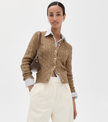 Polo Ralph Lauren 驼色经典针织开衫<br />&nbsp;&nbsp;&nbsp;&nbsp;&nbsp;&nbsp;&nbsp;8折&nbsp;$182.4（约1259.07元）
