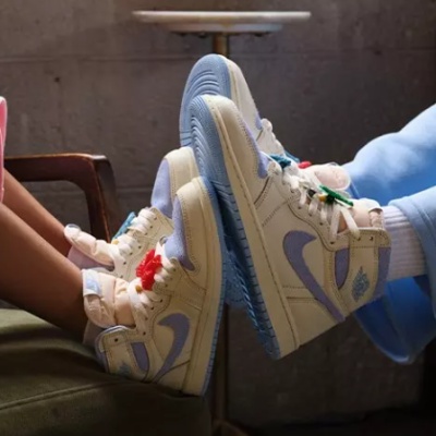 FinishLine：限时大促！精选服饰鞋履 多买多省<br />&nbsp;&nbsp;&nbsp;&nbsp;&nbsp;&nbsp;&nbsp;满$100减$10 满$150减$15