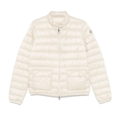 澳门站好价！MONCLER Lans 蓬松羽绒夹克 0码<br />&nbsp;&nbsp;&nbsp;&nbsp;&nbsp;&nbsp;&nbsp;6.2折&nbsp;HK$6832（约5943.16元）