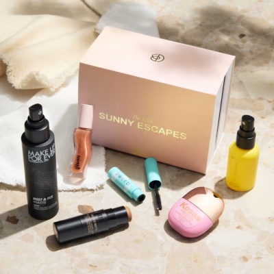 Cult Beauty Original 阳光之旅盒子 价值超£130<br />&nbsp;&nbsp;&nbsp;&nbsp;&nbsp;&nbsp;&nbsp;£45（约412.14元）