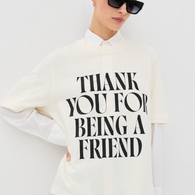 AMI Boxy Fit Friend印花卫衣特惠<br />&nbsp;&nbsp;&nbsp;&nbsp;&nbsp;&nbsp;&nbsp;5.9折&nbsp;$166.6（约1126.02元）