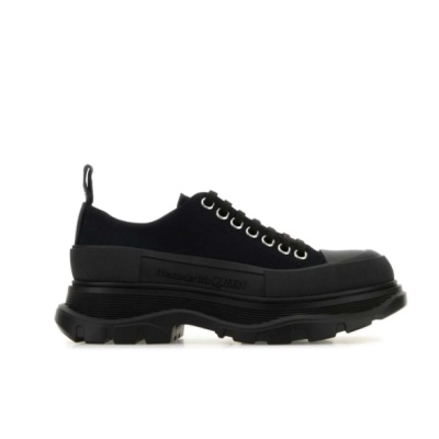 澳门站定价优势！Alexander McQueen 麦昆 Tread Slick 运动鞋<br />&nbsp;&nbsp;&nbsp;&nbsp;&nbsp;&nbsp;&nbsp;5.6折&nbsp;HK$3212（约2751.08元）