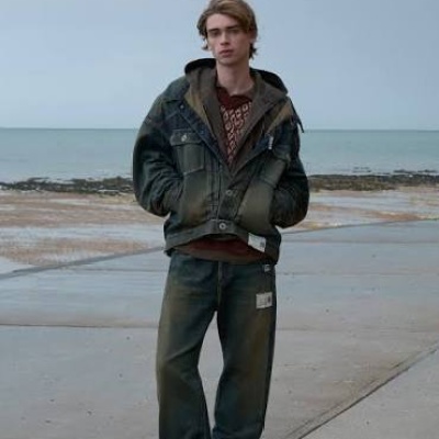 Farfetch 发发奇：潮男衣橱热卖！Off-White、Ami Paris、Adidas<br />&nbsp;&nbsp;&nbsp;&nbsp;&nbsp;&nbsp;&nbsp;低至3.5折
