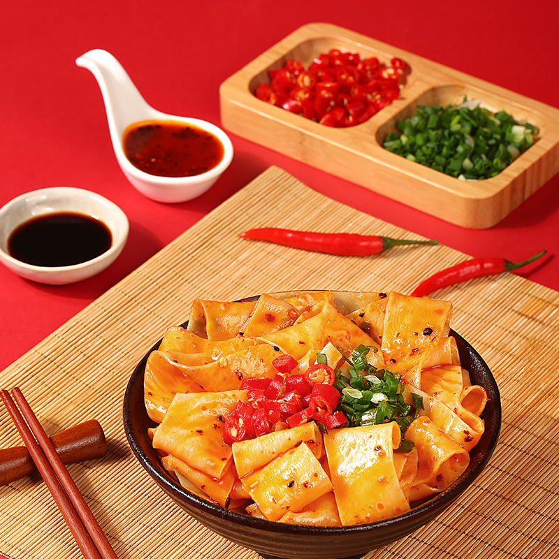 【券后价:29.9元】 百草味红油宽面皮12袋干拌面泡面 - 百草味速食旗舰店