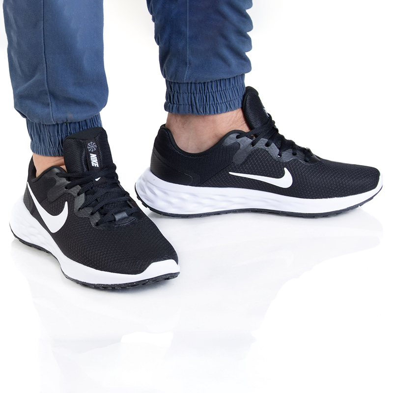 【券后价:299元】 NikeRevolution6低帮透气跑步鞋 - 天猫国际自营时尚范