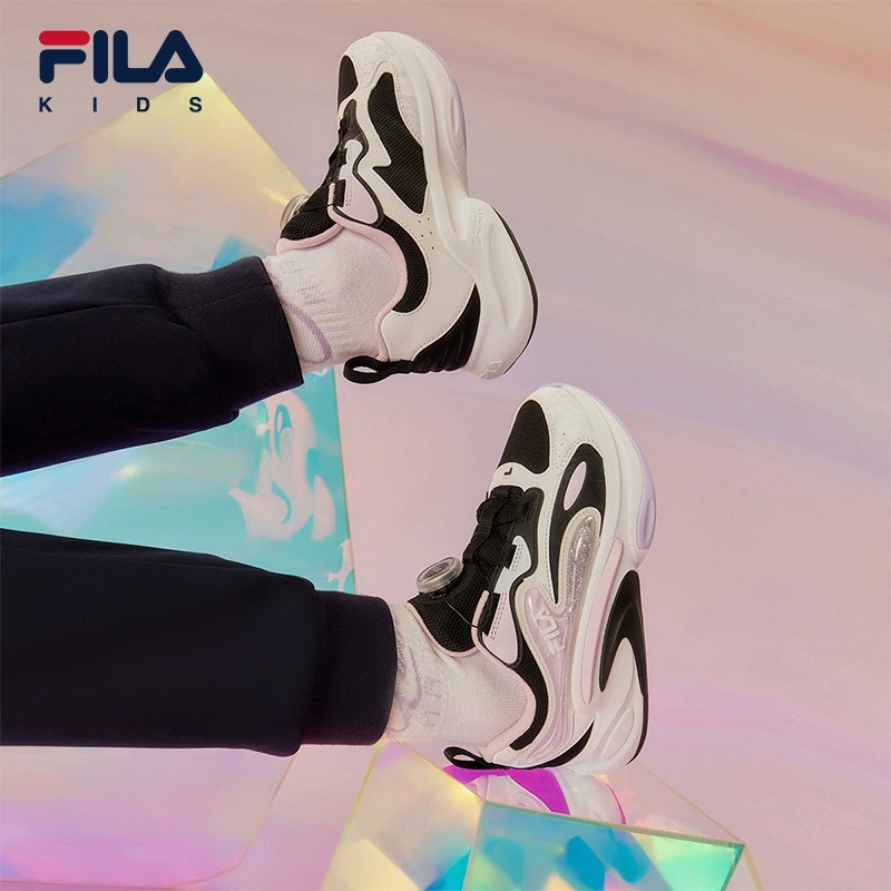 【券后价:559.2元】 【FILA】秋冬新款中大童鲸鱼运动鞋 - FILA童装outlet店
