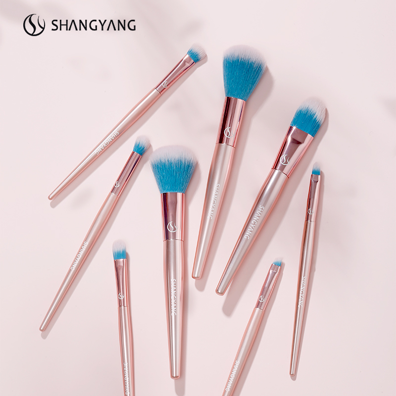 【券后价:5.1元】 稳定签到~柔软细腻化妆刷*1支 - shangyang旗舰店