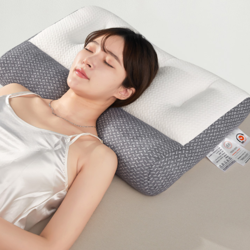 【券后价:39.9元】 日本骨科反弓牵引助分区护颈椎枕头睡眠枕芯 - 俏精灵旗舰店