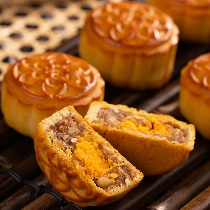 【券后价:5.9元】 乐字号蛋黄流心月饼10个350g礼盒