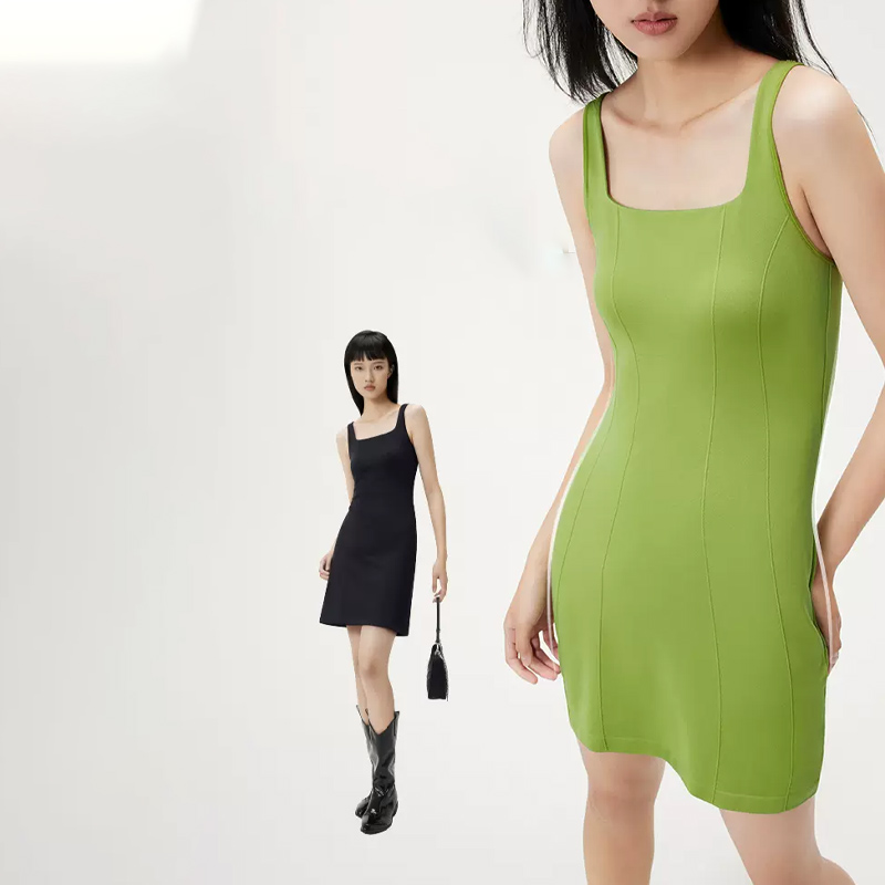 【券后价:69元】 半练带胸垫吊带背心裙女 - 半练旗舰店
